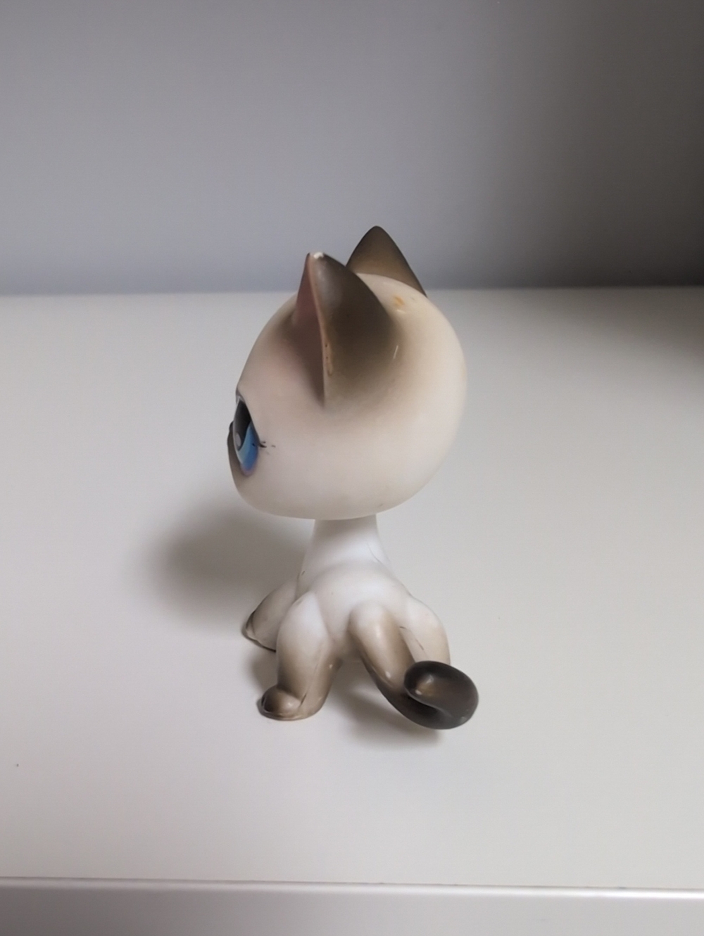 Littlest Pet Shop Shorthair Cat #5 Authentic Hasbro Main 5 Collectible Figure - Picture 2 of 5